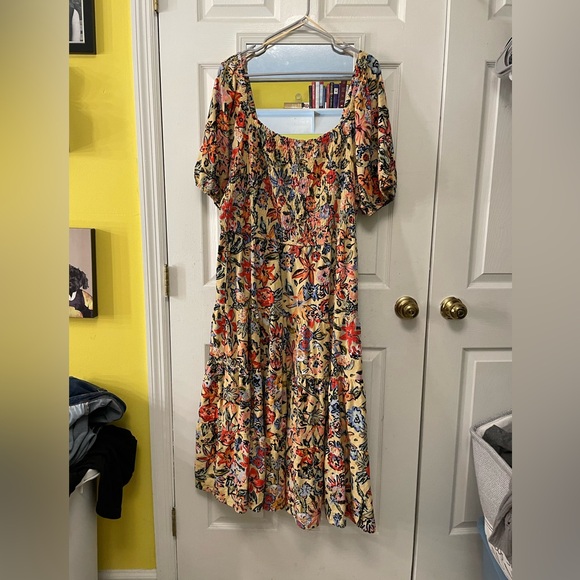 Sonoma Dresses & Skirts - Beautiful 2X Sonoma Floral Print Midi Dress